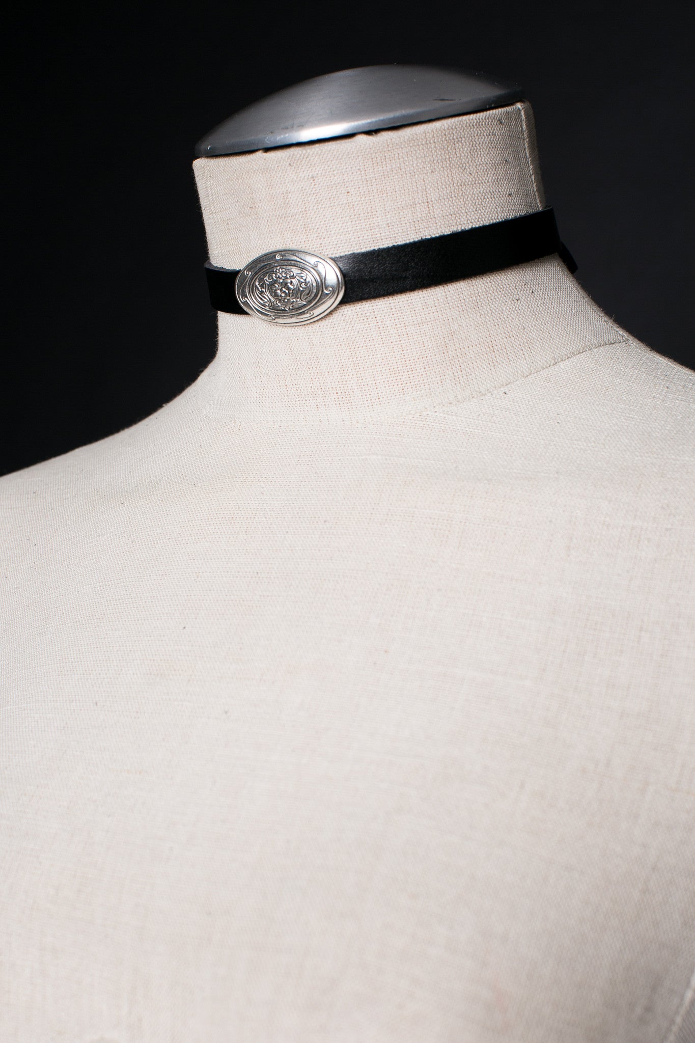 Concho Choker - JAKIMAC
 - 2